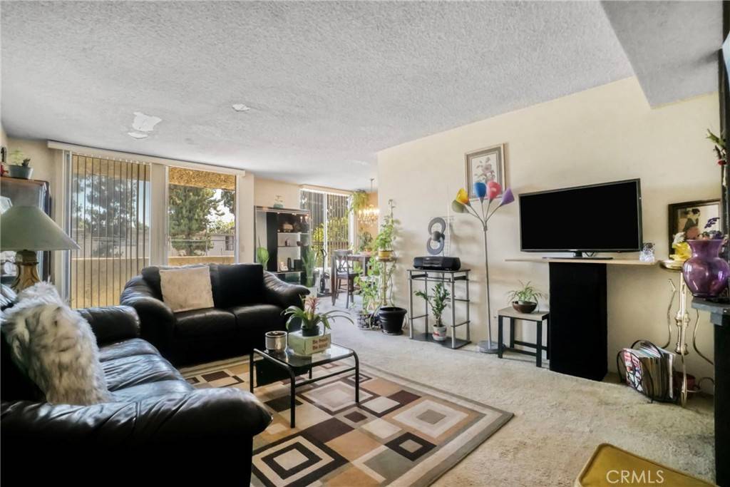 Van Nuys, CA 91405,13903 Sherman WAY #8