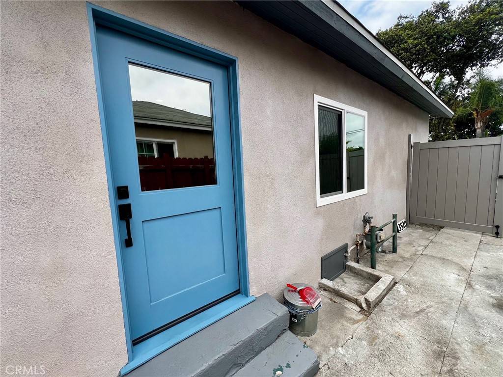 Huntington Park, CA 90255,3520 Grand AVE