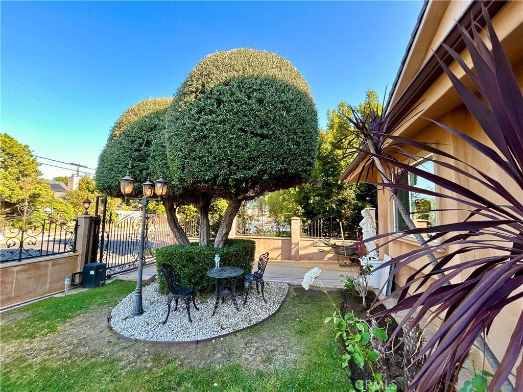 Granada Hills, CA 91344,10849 Gothic AVE