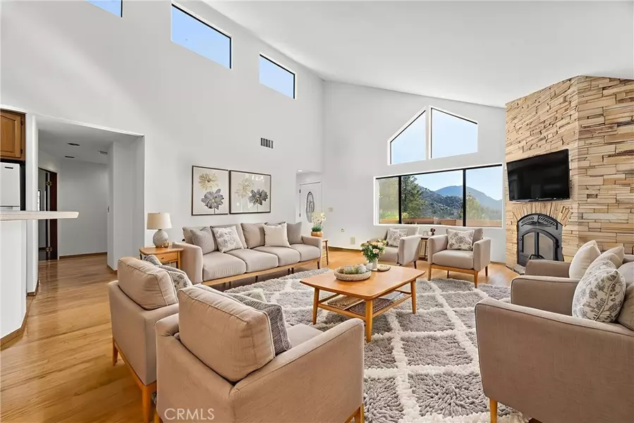 15608 San Moritz DR, Pine Mountain Club, CA 93222