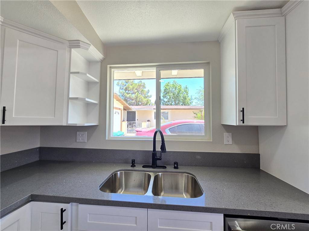 Lancaster, CA 93536,44510 21st ST W