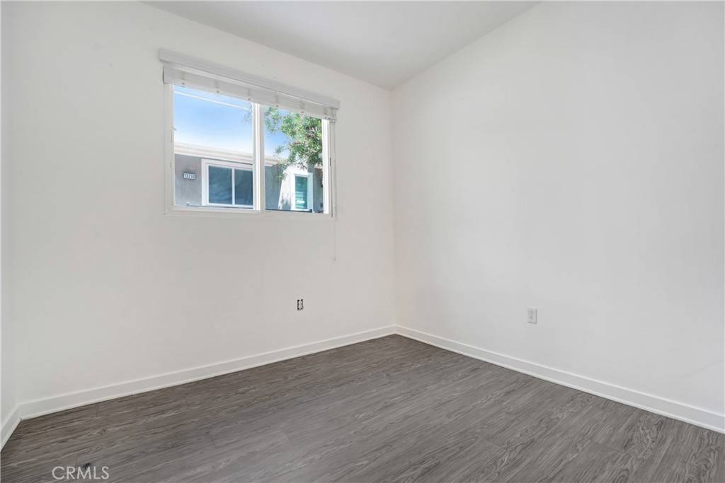 Sylmar, CA 91342,13219 Shaw LN