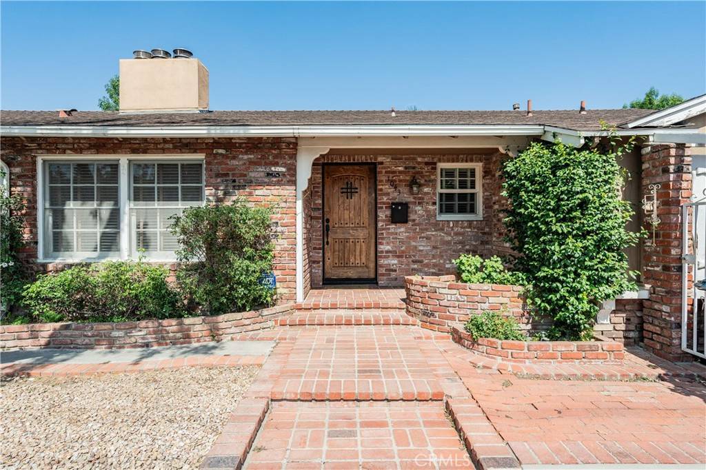 Granada Hills, CA 91344,10430 Balboa BLVD