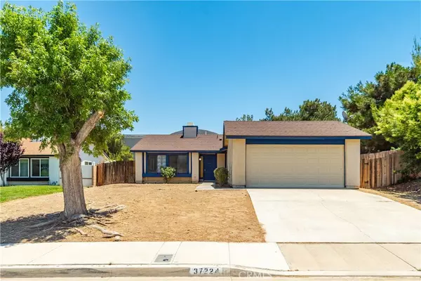 37224 Halfmoon DR, Palmdale, CA 93550