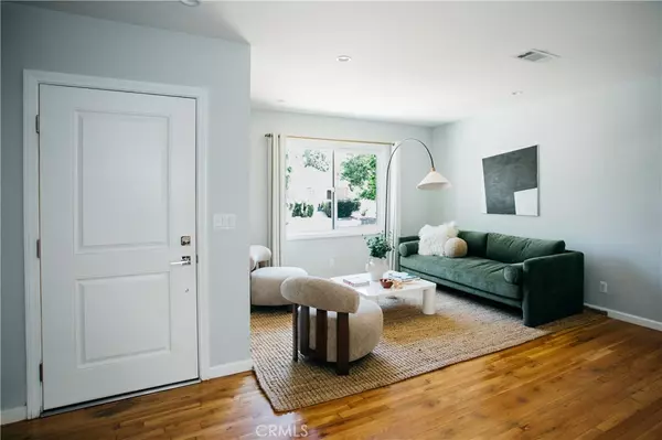 Encino, CA 91316,17442 Burma ST