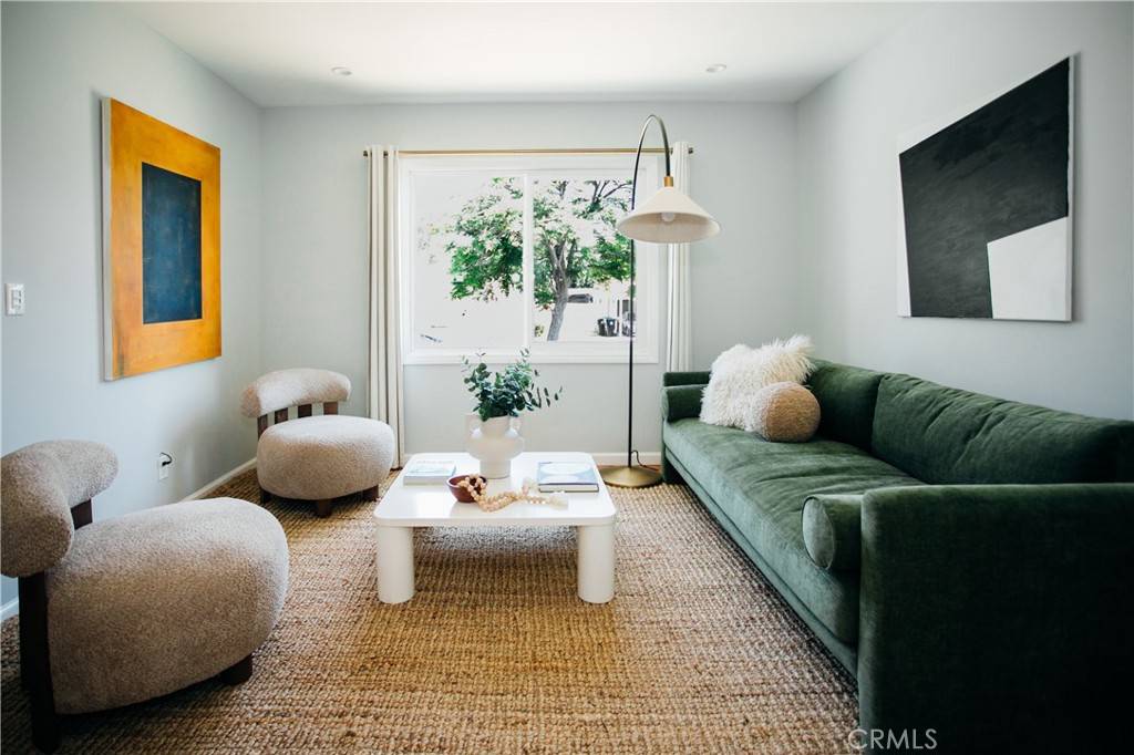 Encino, CA 91316,17442 Burma ST