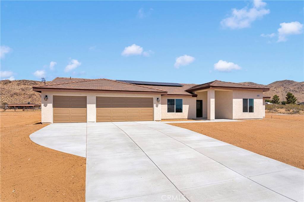 Apple Valley, CA 92307,15365 Laguna Seca DR