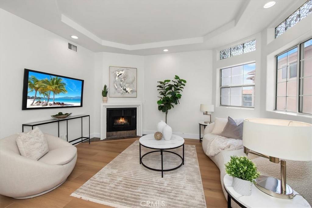 4455 Hazeltine AVE #103, Sherman Oaks, CA 91423