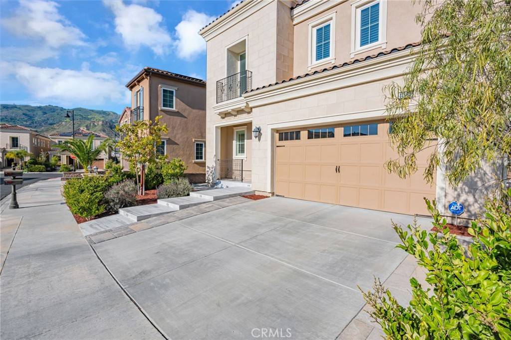 Porter Ranch, CA 91326,12060 N Azurita CT