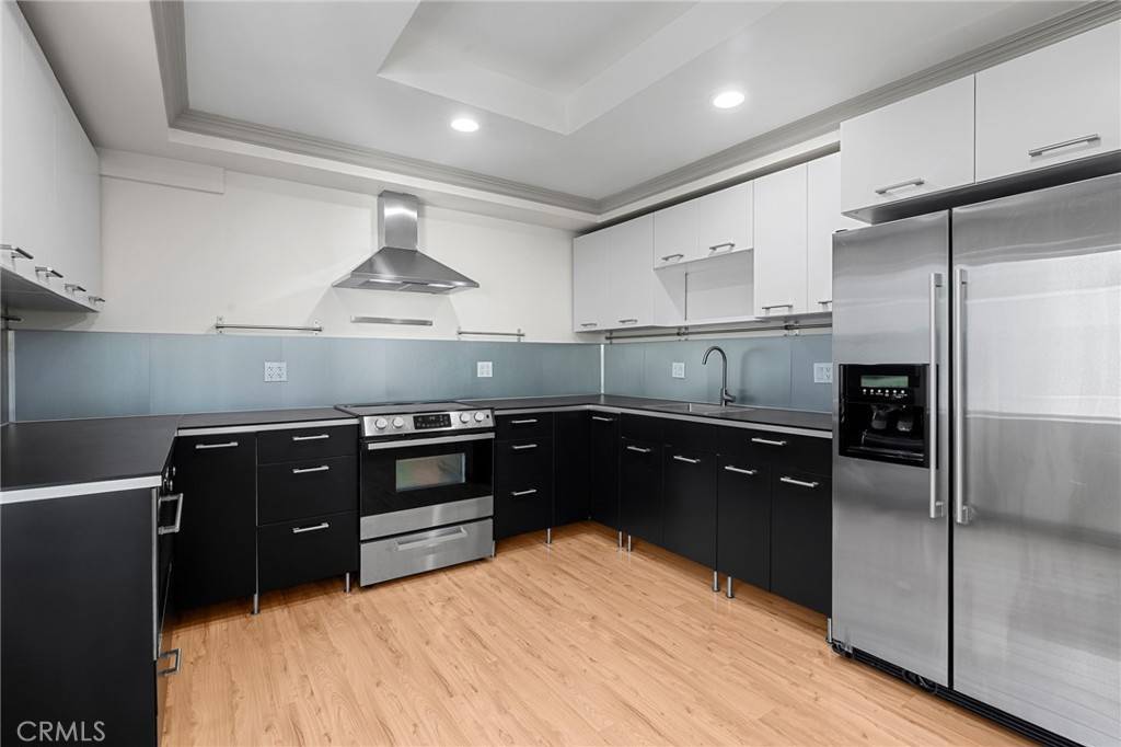 Valley Village, CA 91607,4730 Ben AVE #3
