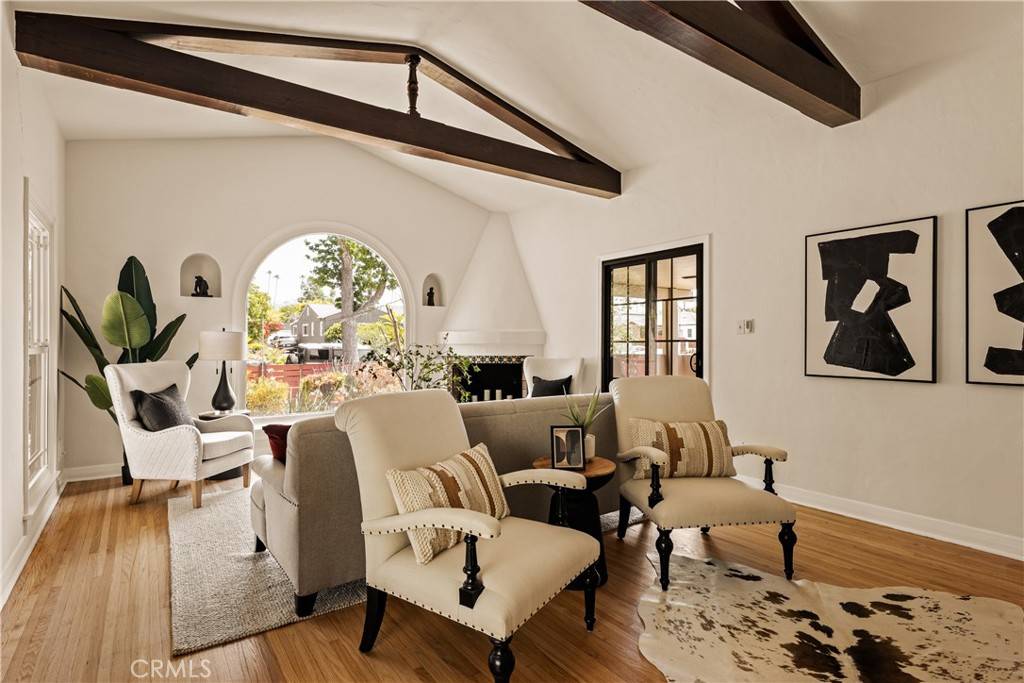 Los Angeles, CA 90039,3848 Boyce AVE