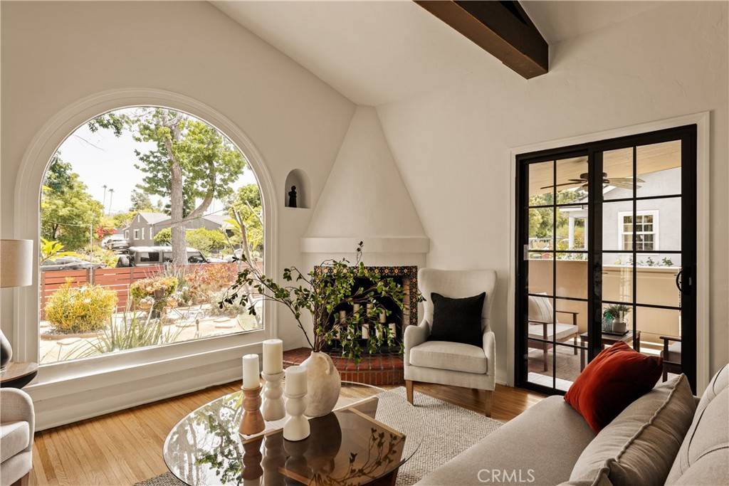Los Angeles, CA 90039,3848 Boyce AVE