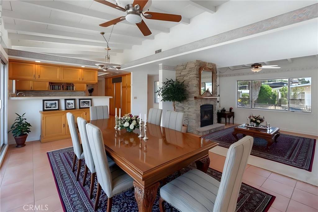 Burbank, CA 91504,3029 Trudi LN