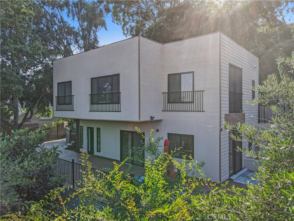 2315 Loma Vista PL, Los Angeles, CA 90039