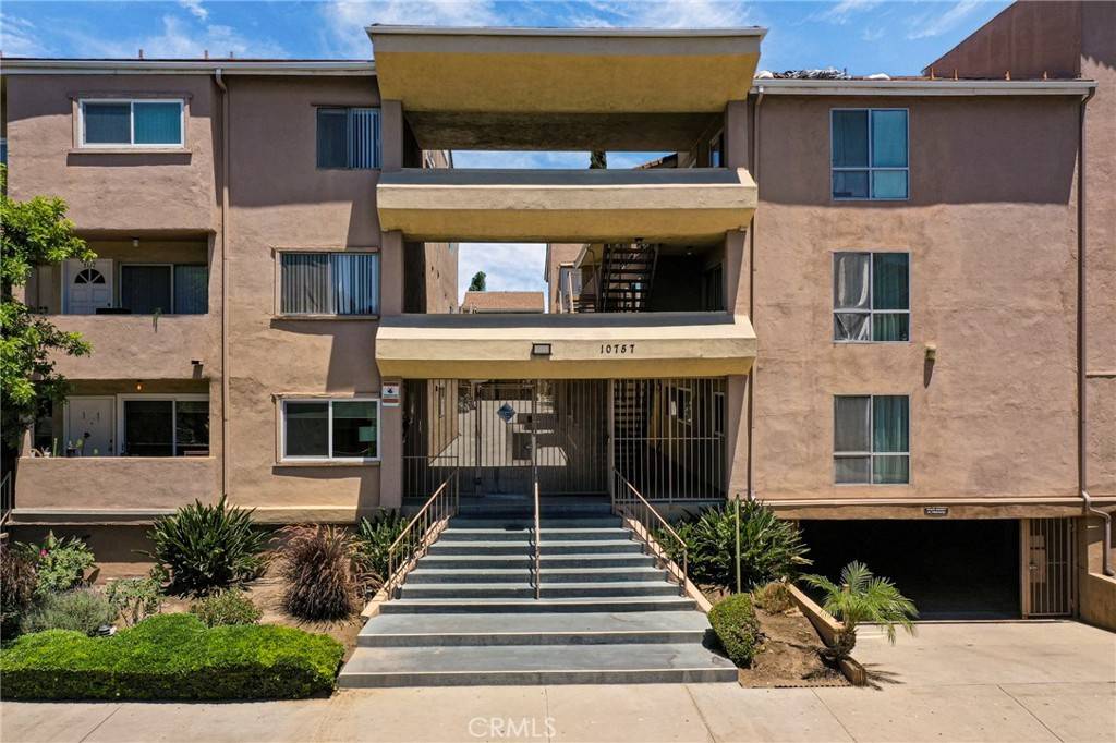 10757 Hortense ST #102, North Hollywood, CA 91602