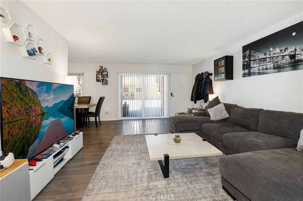 10757 Hortense ST #102, North Hollywood, CA 91602