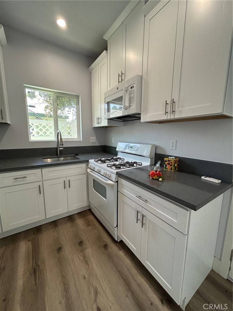 Lake Balboa, CA 91406,16939 Marlin PL