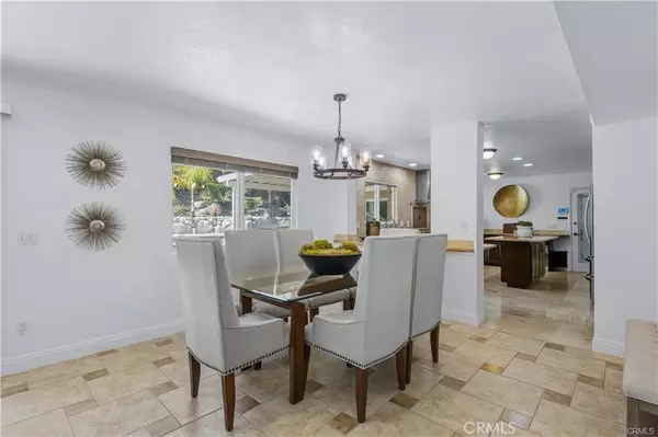 Woodland Hills, CA 91367,5869 Eilat PL