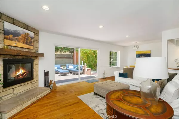 Van Nuys, CA 91405,15017 Archwood ST