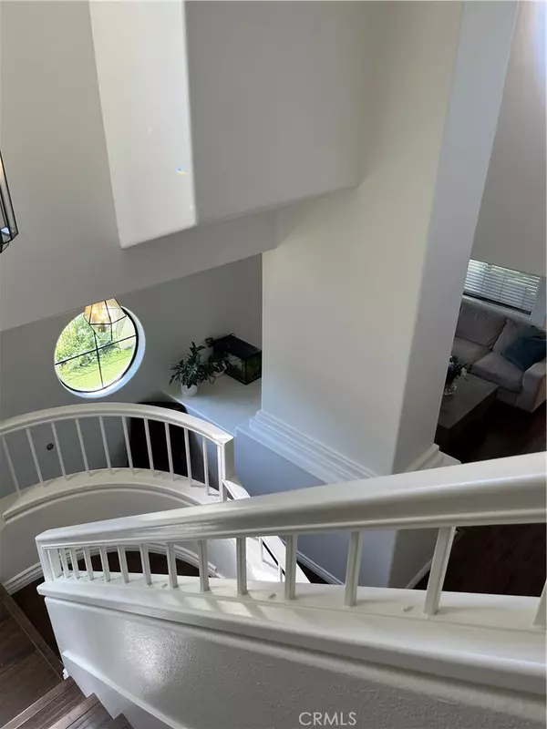 Agoura Hills, CA 91301,29752 Strawberry Hill DR