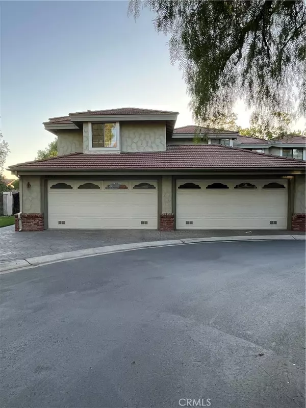 29752 Strawberry Hill DR, Agoura Hills, CA 91301