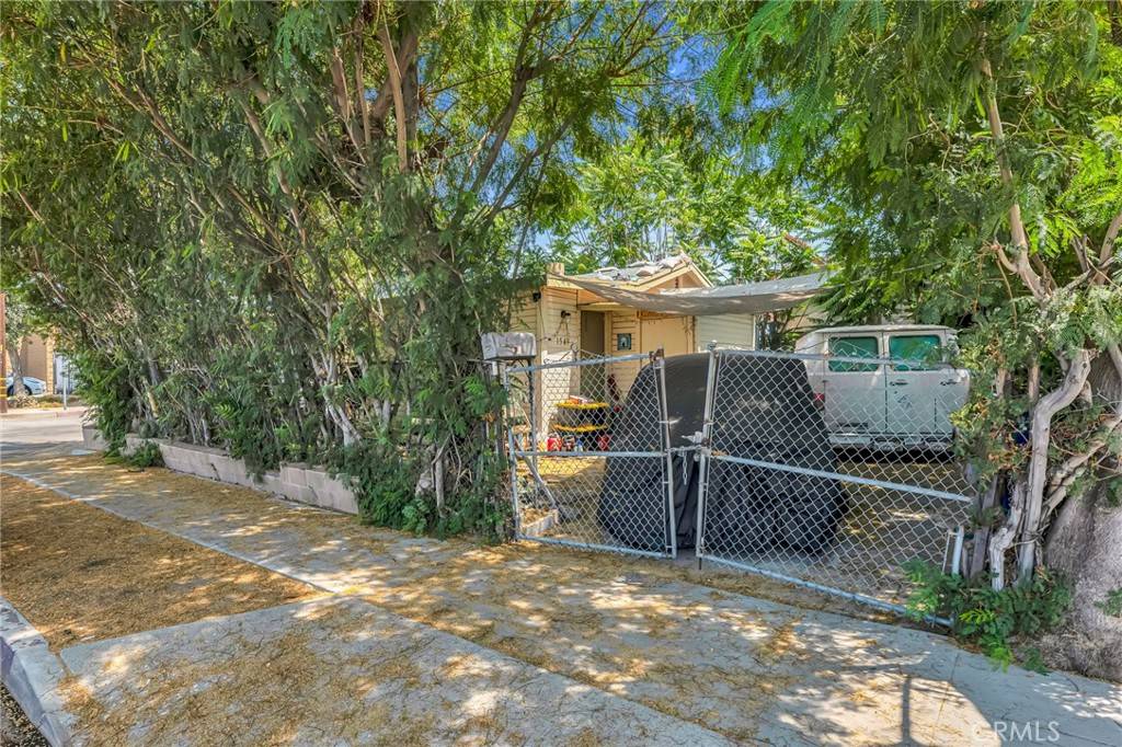 San Fernando, CA 91340,1550 San Fernando RD