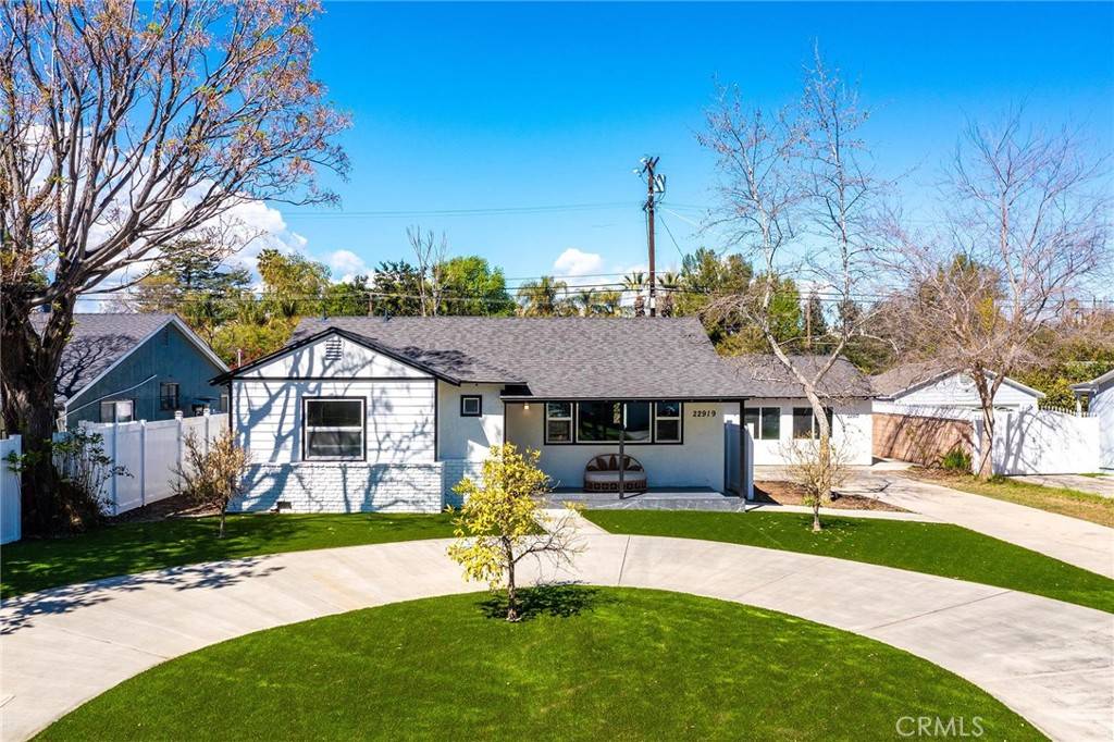 22919 Leonora DR, Woodland Hills, CA 91367