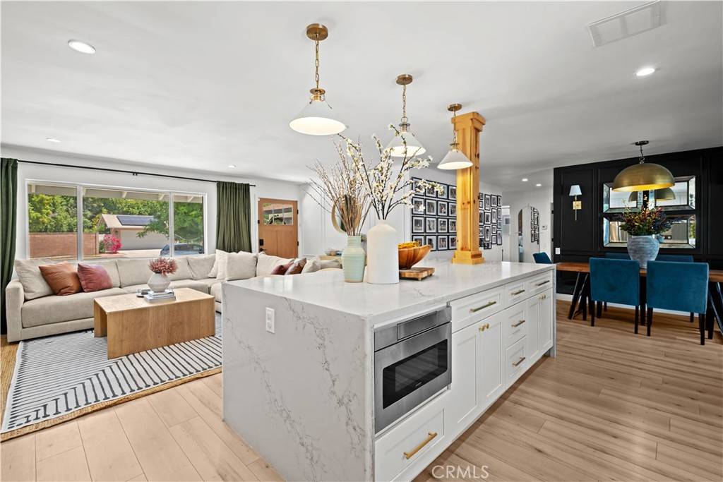 6709 Sheltondale AVE, West Hills, CA 91307
