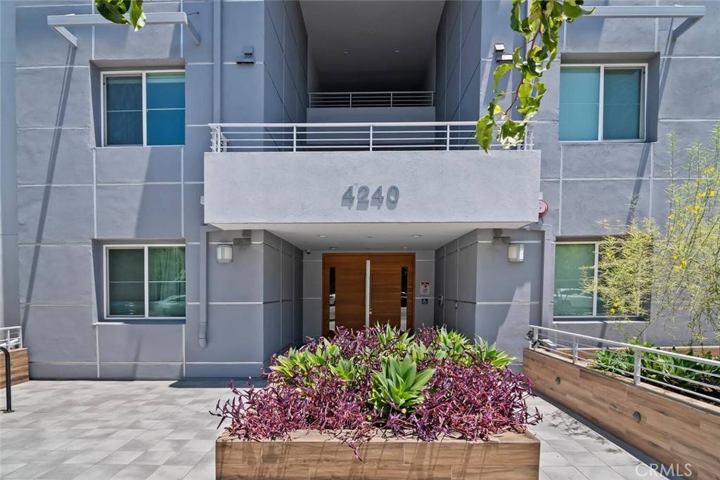 Studio City, CA 91604,4240 Laurel Canyon BLVD #307