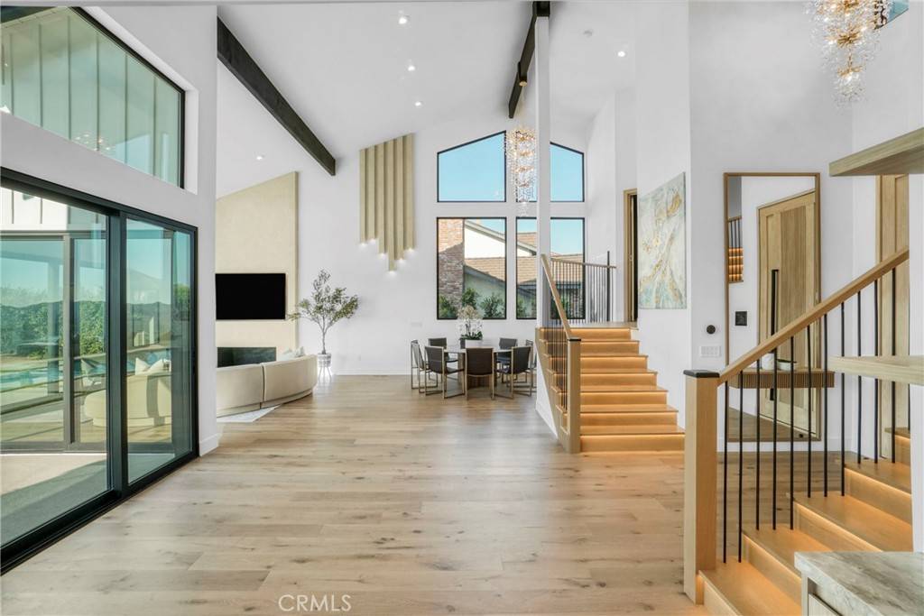 Westlake Village, CA 91361,32075 Canterhill PL