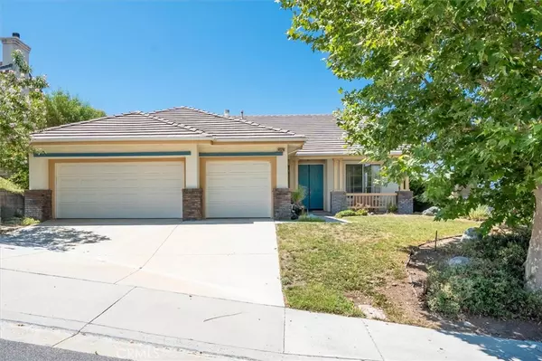 14320 Sequoia RD, Canyon Country, CA 91387