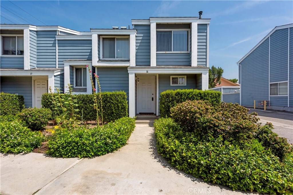 15735 Nordhoff ST #16, North Hills, CA 91343