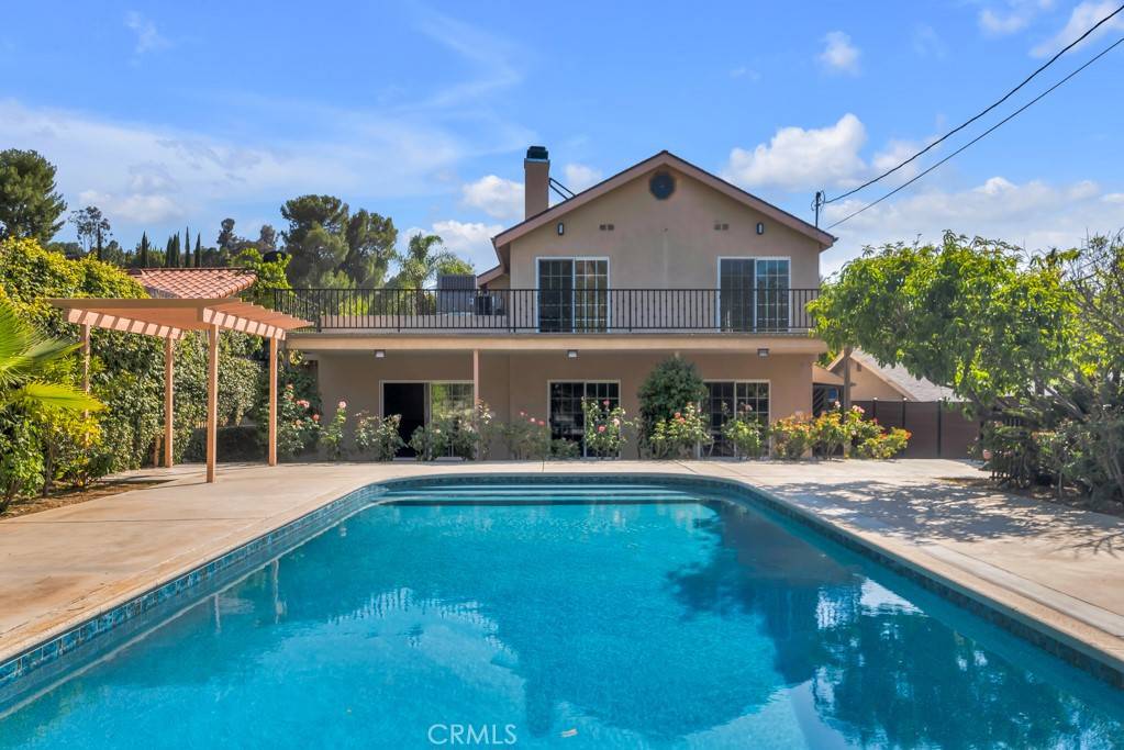 21631 Mulholland DR, Woodland Hills, CA 91364