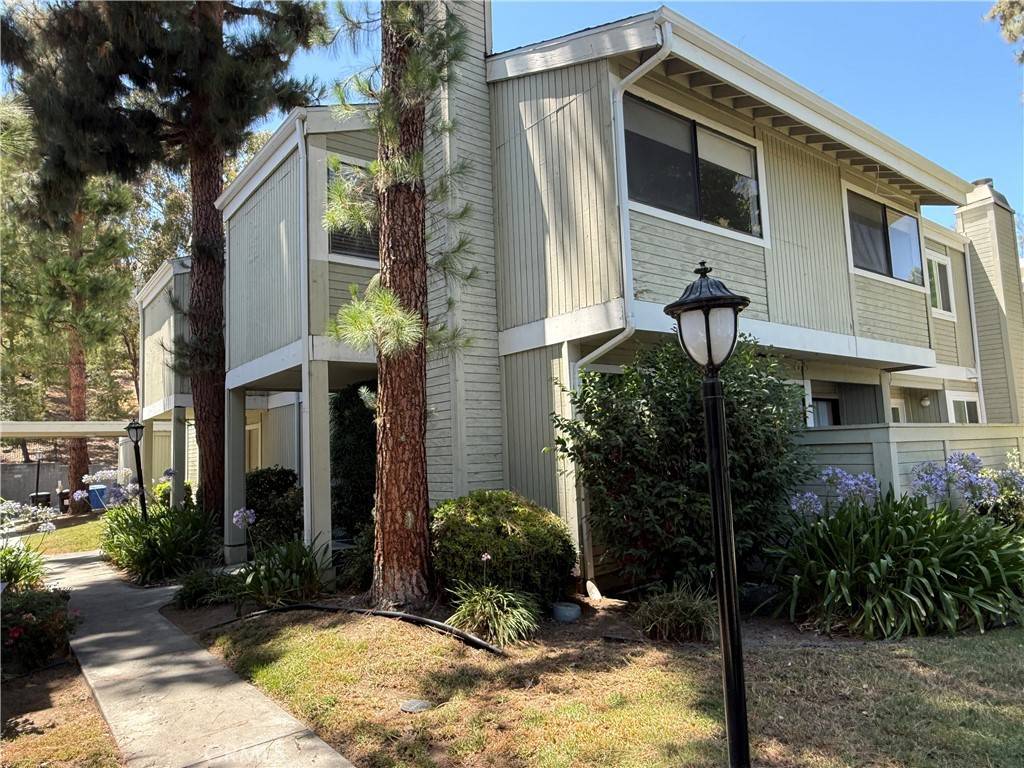 22143 Burbank Blvd. #1, Woodland Hills, CA 91367