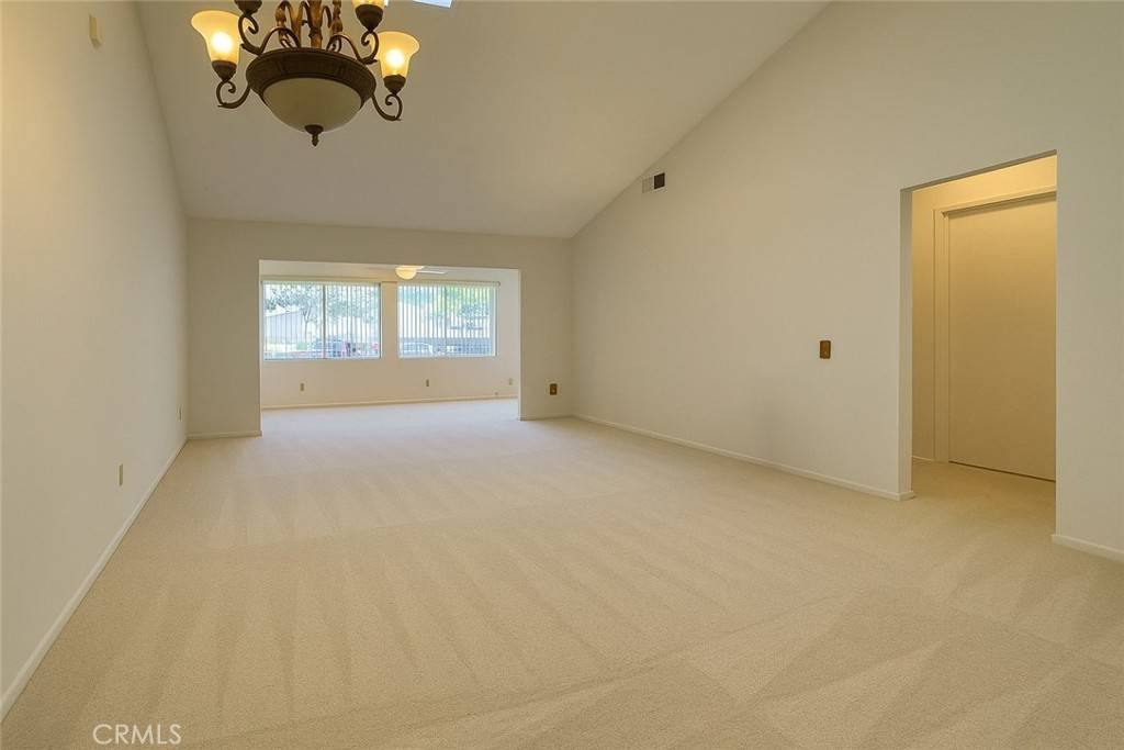 Camarillo, CA 93012,11210 Village 11