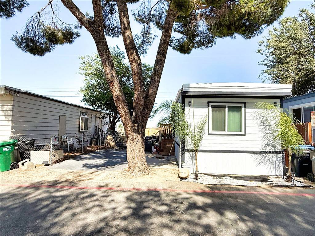 Lancaster, CA 93535,45415 28th ST E #64