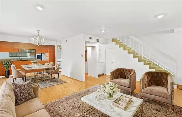 11952 Darlington AVE #6, Los Angeles, CA 90049