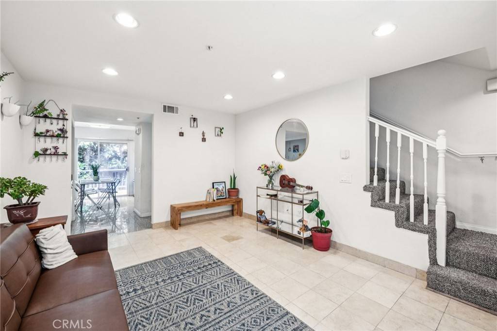 456 Shatto PL #6, Los Angeles, CA 90020