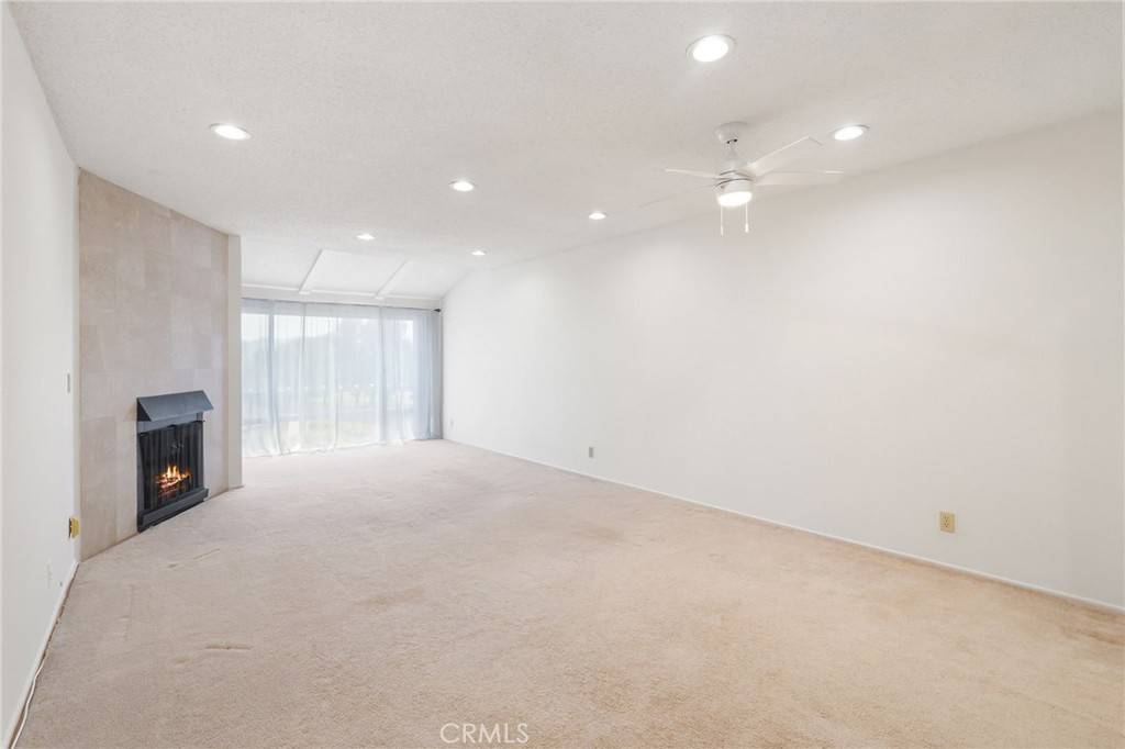 Valley Village, CA 91607,12830 Burbank BLVD #320