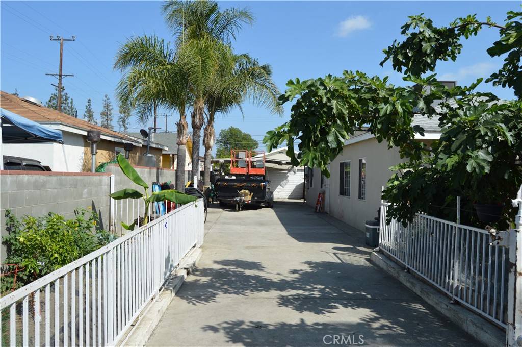 Pacoima, CA 91331,13104 Hoyt ST