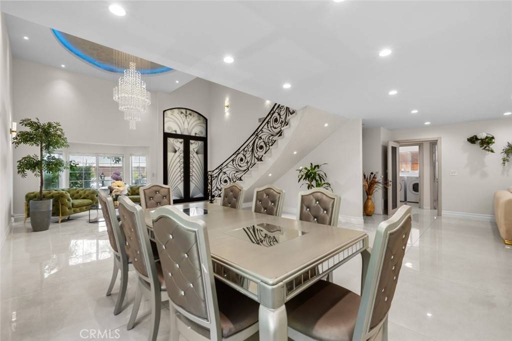 Tarzana, CA 91335,6355 Yolanda AVE