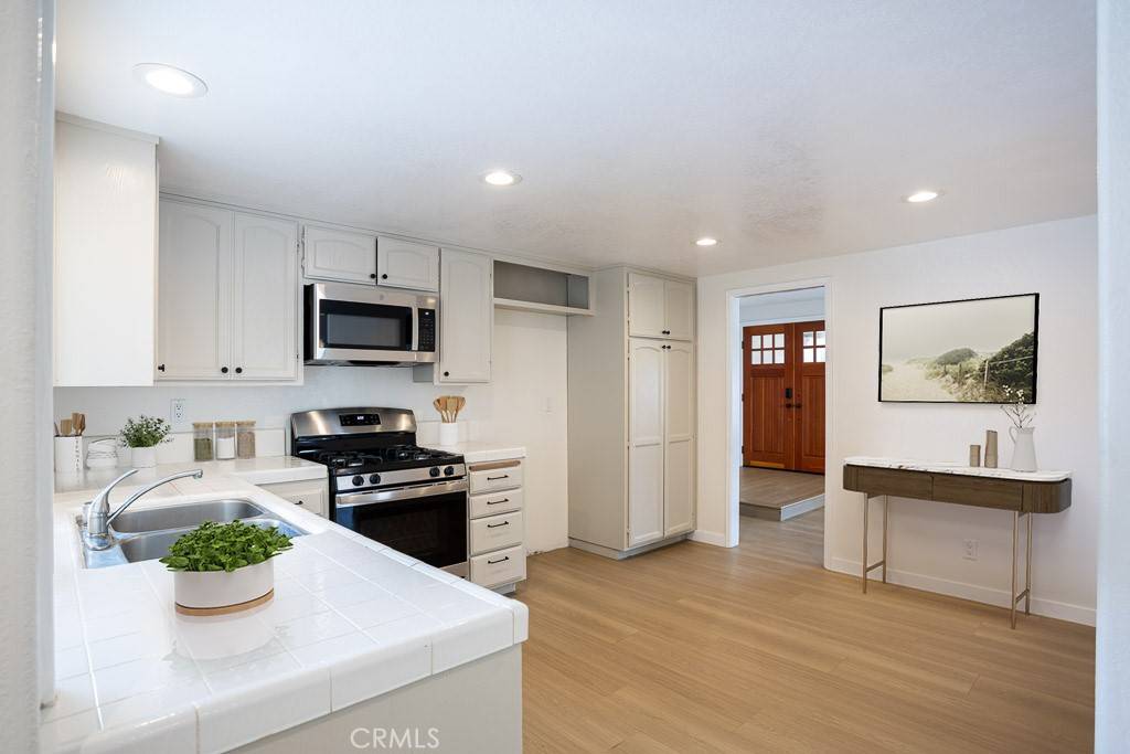 Oxnard, CA 93036,2078 Rhonda ST