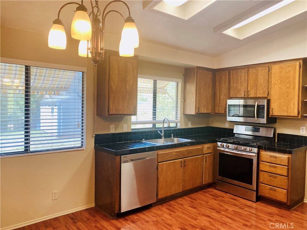 Palmdale, CA 93550,37933 Rosemarie ST