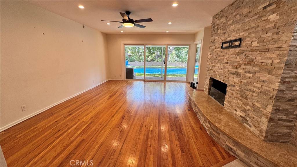 North Hills, CA 91343,15936 Osborne ST