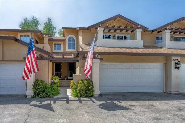 Saugus, CA 91390,22943 Banyan PL #306