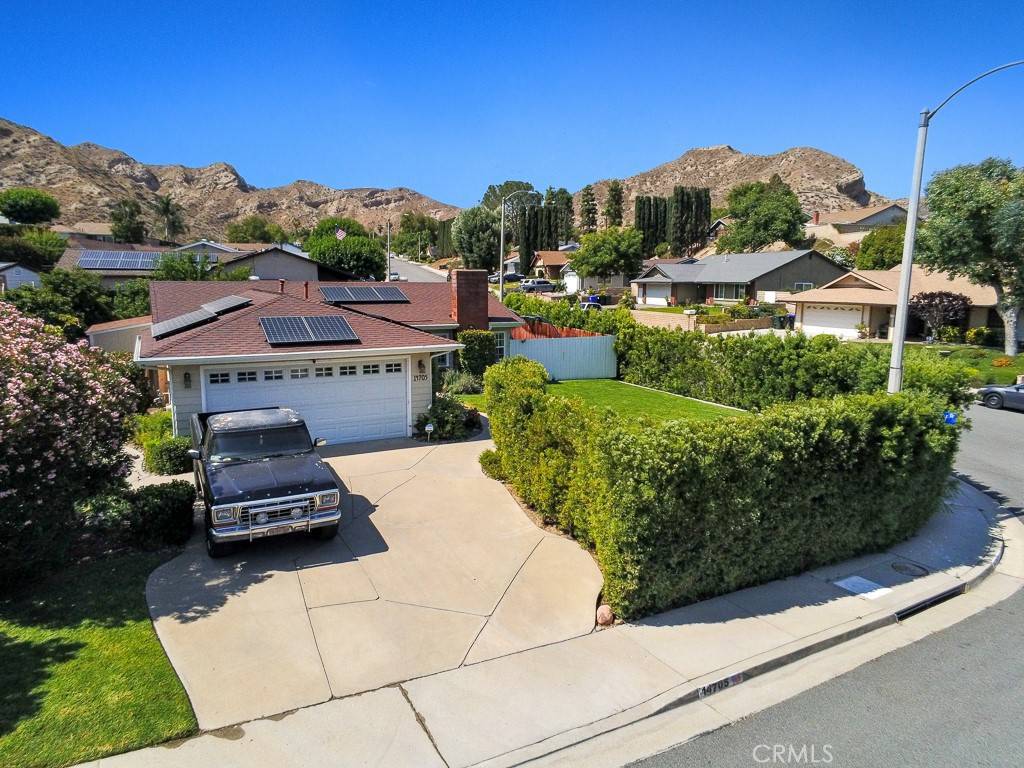 Canyon Country, CA 91387,14705 Calla Lily CT