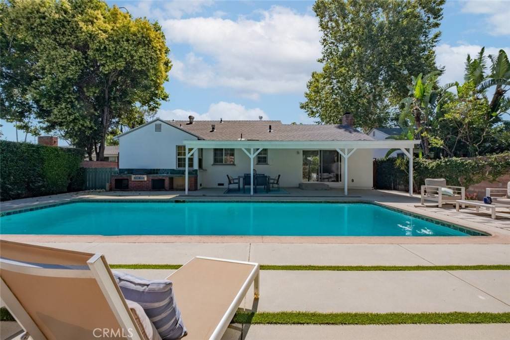 Winnetka, CA 91306,6535 Comanche AVE