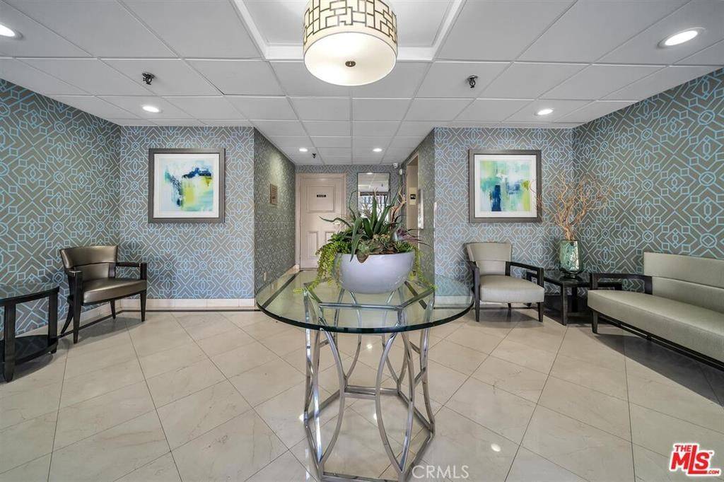 Los Angeles, CA 90035,1115 S Elm DR #512