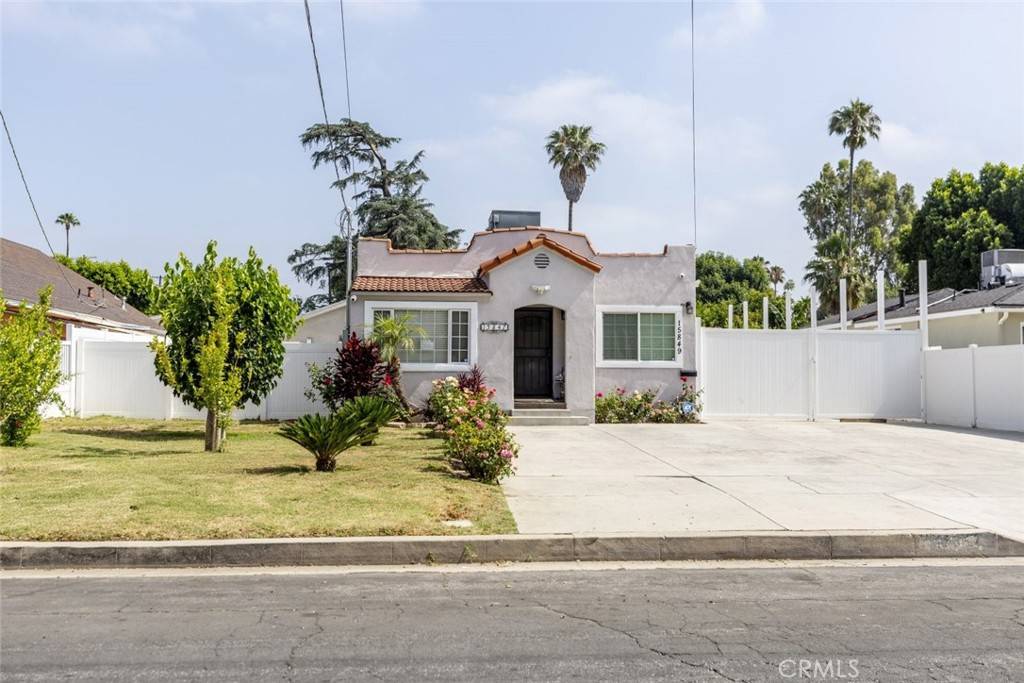15847 Marlin PL, Van Nuys, CA 91406