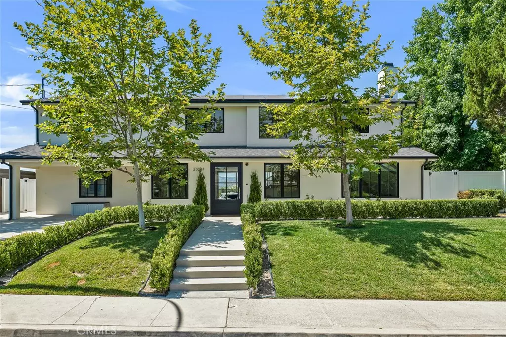 Woodland Hills, CA 91367,23241 Aetna ST